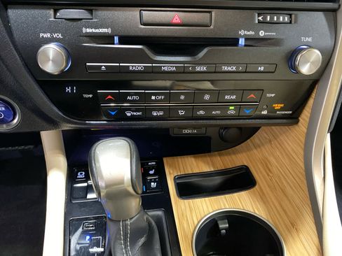 Used 2022 Lexus RX 450hL AWD w/ Premium Package image 19