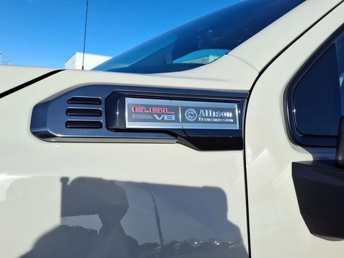 Used 2026 GMC Sierra 2500 AT4 w/ AT4 Premium Plus Package image 8