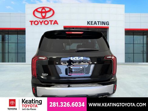 Used 2025 Kia Telluride S FWD image 6