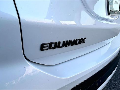 Used 2023 Chevrolet Equinox RS image 31