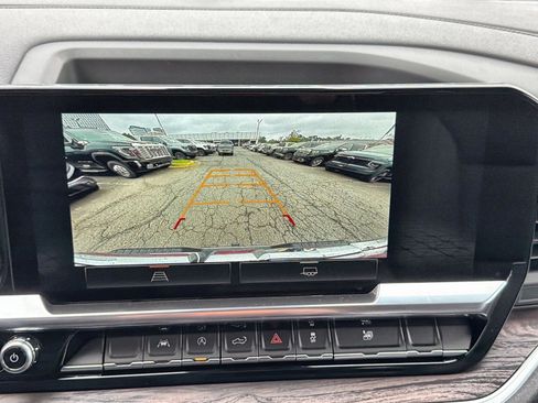 New 2026 GMC Sierra 1500 SLT w/ SLT Premium Package image 19