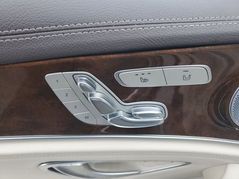 Used 2018 Mercedes-Benz E 300 4MATIC image 22