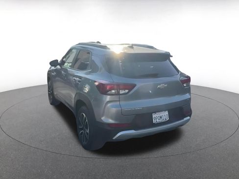 Used 2025 Chevrolet TrailBlazer LT image 11