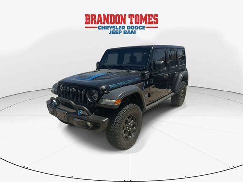 Used 2023 Jeep Wrangler Unlimited Rubicon 4xe AWD/4WD image 4