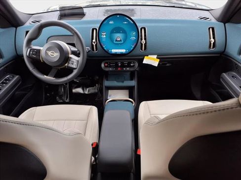Certified 2025 MINI Cooper Countryman SE image 10