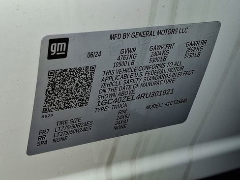 Used 2024 Chevrolet Silverado EV RST image 27