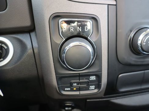 Used 2017 RAM 1500 Express image 20
