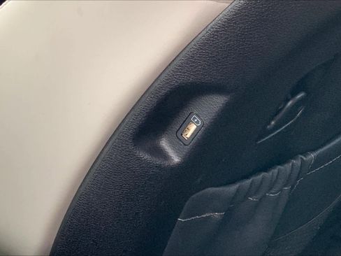 Used 2021 Kia Telluride S image 30