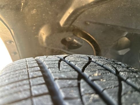 Used 2019 Ford Escape Titanium image 26