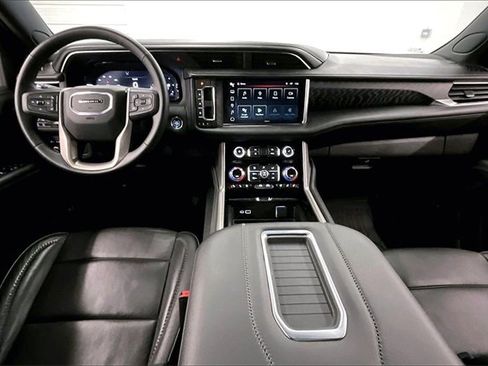 Used 2023 GMC Yukon Denali w/ LPO, Floor Liner Package image 16