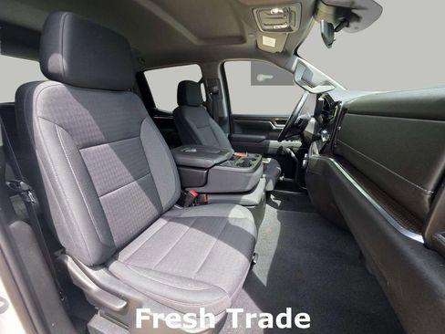 Used 2022 Chevrolet Silverado 1500 LT image 10