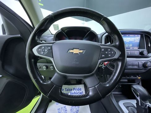 Used 2022 Chevrolet Colorado LT w/ Fleet Safety Package image 21