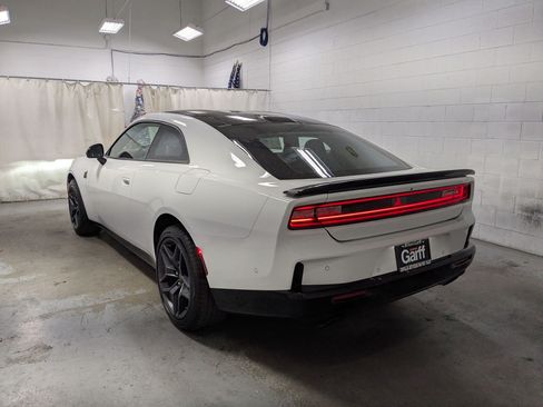 New 2026 Dodge Charger Scat Pack w/ Blacktop Package AWD/4WD image 8
