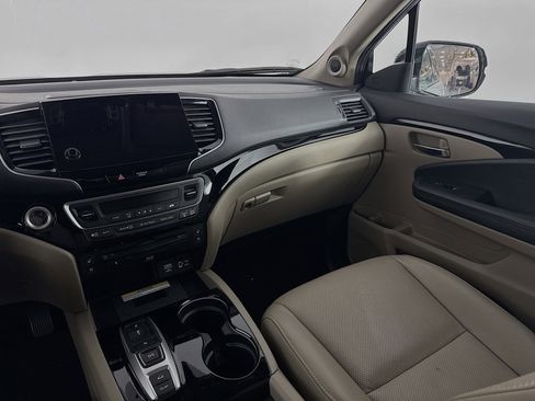 Certified 2021 Honda Pilot Elite image 24