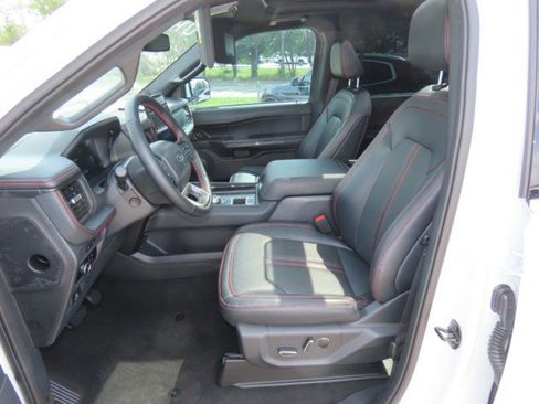 Certified 2024 Ford Expedition Limited image 25