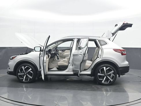 Used 2021 Nissan Rogue Sport SL w/ Premium Package AWD/4WD image 37