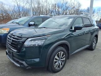 Certified 2024 Nissan Pathfinder SL w/ Black Appearance Package video 2
