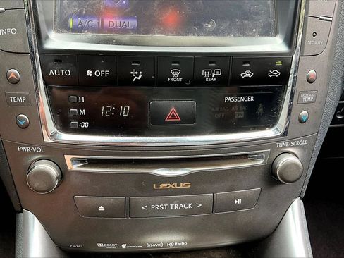Used 2014 Lexus IS 250C w/ Luxury Package RWD image 20