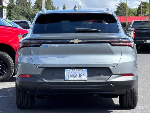 Used 2026 Chevrolet Equinox EV LT FWD image 6