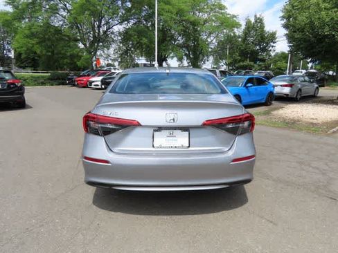 Used 2023 Honda Civic LX image 5