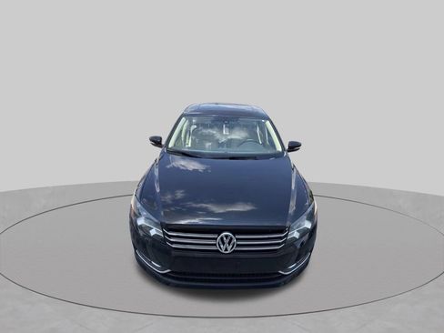 Used 2015 Volkswagen Passat 1.8T SE FWD image 4