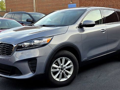 Used 2020 Kia Sorento LX AWD/4WD image 3