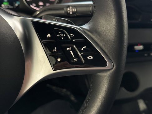 Used 2024 Mercedes-Benz eSprinter 170 Cargo image 33