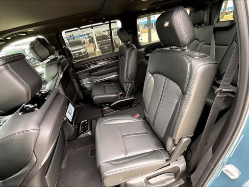 New 2026 Jeep Grand Wagoneer Summit image 21