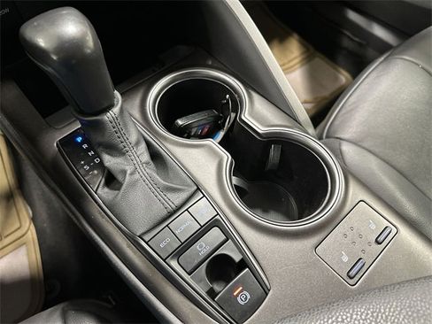 Used 2024 Toyota Camry XSE image 34
