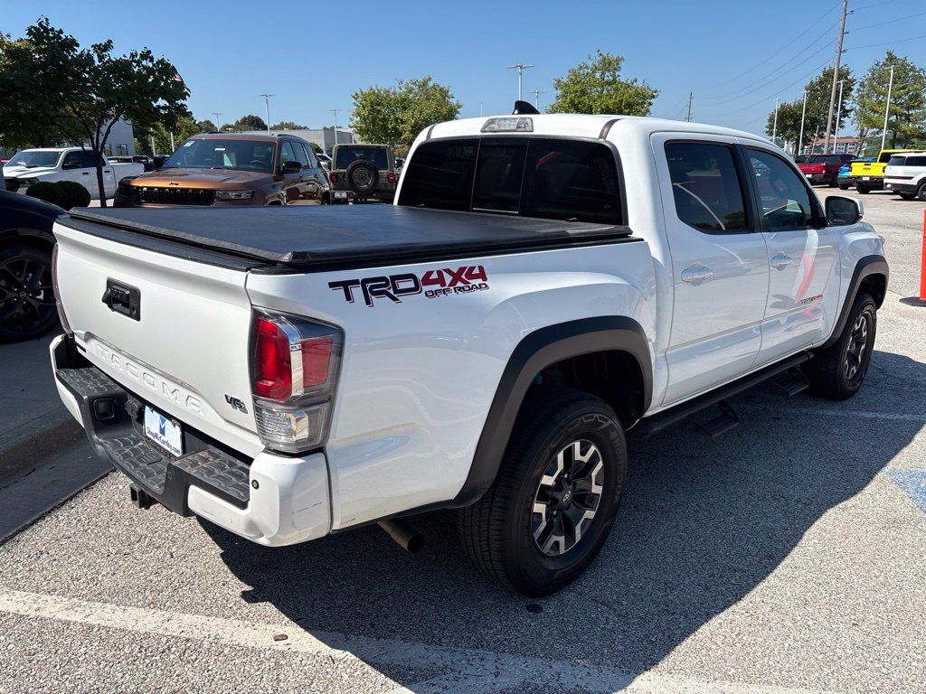 Used 2021 Toyota Tacoma TRD Off-Road w/ TRD Premium Off Road Package AWD/4WD image 12