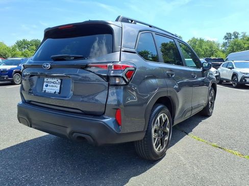Used 2025 Subaru Forester Premium AWD/4WD image 19