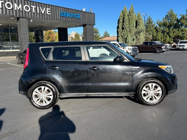 Used 2016 Kia Soul + FWD image 2