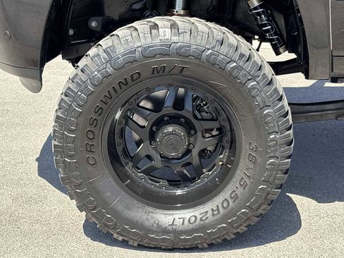 Used 2018 RAM 2500 Laramie w/ Sport Appearance Group image 12