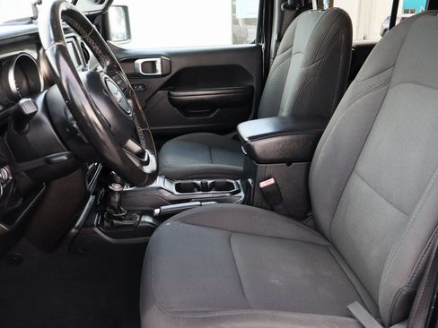 Used 2020 Jeep Wrangler Unlimited Sport S AWD/4WD image 19