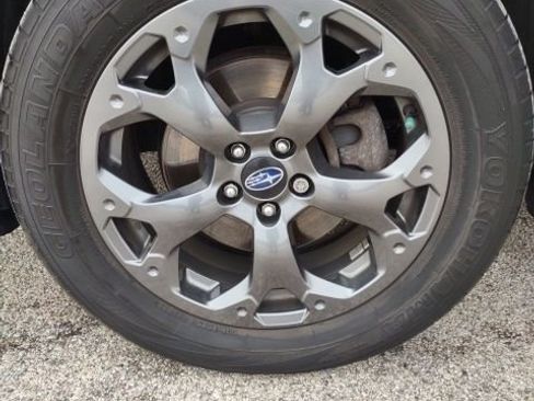 Used 2022 Subaru Crosstrek 2.5i Sport w/ Moonroof Package image 27