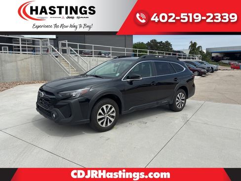 Used 2023 Subaru Outback Premium AWD/4WD image 1