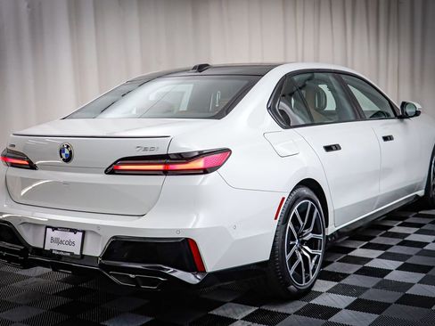 New 2026 BMW 760i xDrive w/ Executive Package AWD/4WD image 20