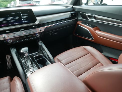 Certified 2023 Kia Telluride SX Prestige AWD/4WD image 11