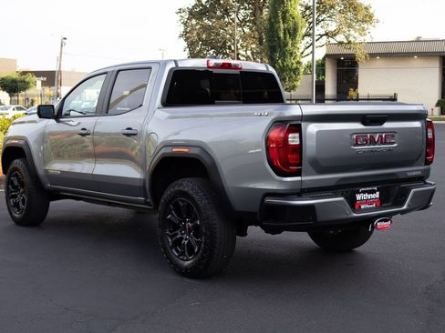 Used 2024 GMC Canyon Elevation w/ Elevation Premium Package AWD/4WD image 8