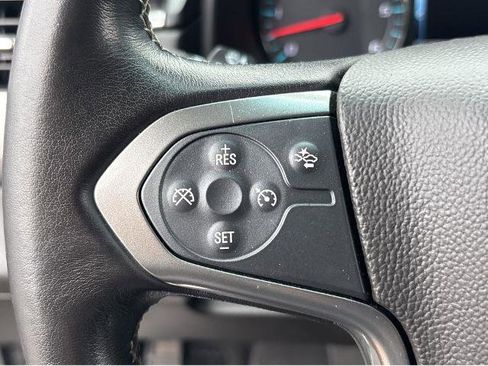 Used 2019 Chevrolet Suburban LT AWD/4WD image 20