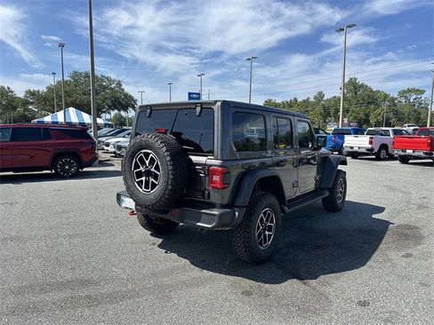 New 2025 Jeep Wrangler Unlimited Rubicon w/ Technology Group image 4