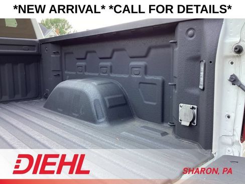 Used 2022 Chevrolet Silverado 1500 ZR2 w/ Technology Package AWD/4WD image 25