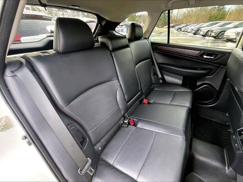 Used 2016 Subaru Outback 2.5i Limited image 19
