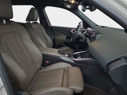 Used 2025 BMW X3 xDrive30i w/ Premium Package image 11