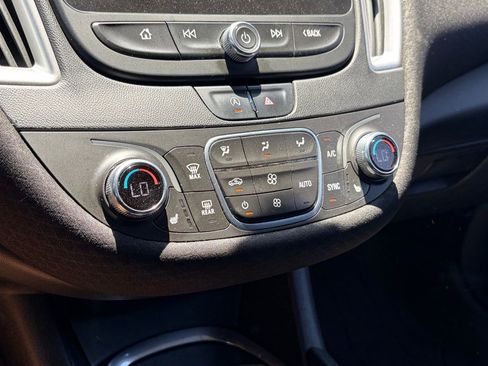 Used 2022 Chevrolet Malibu LT w/ Redline Edition FWD image 9