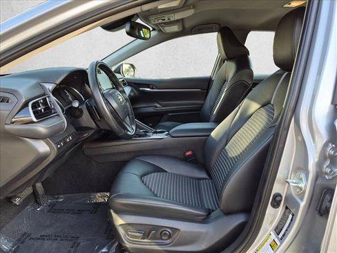 Used 2023 Toyota Camry SE w/ Convenience Package FWD image 15