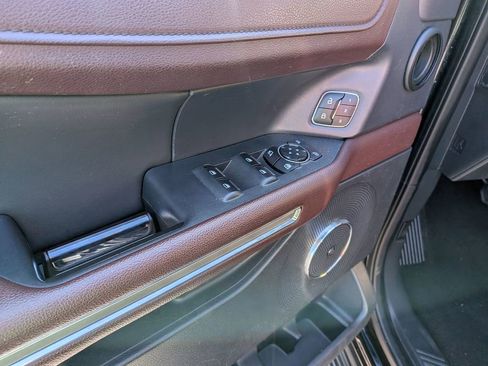 Used 2024 Ford Expedition Limited RWD image 10