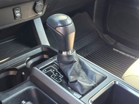 Used 2017 Toyota Tacoma TRD Off-Road w/ Tow Package image 41