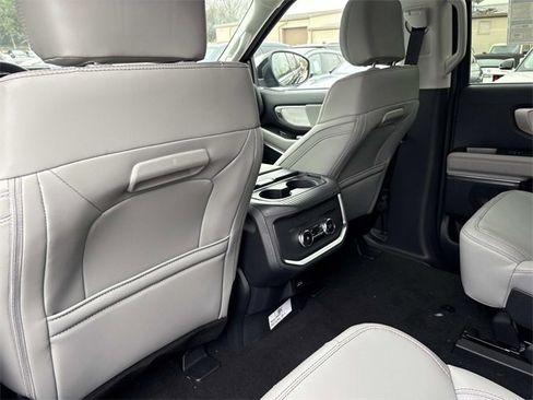 New 2025 Ford Expedition Max Active image 18