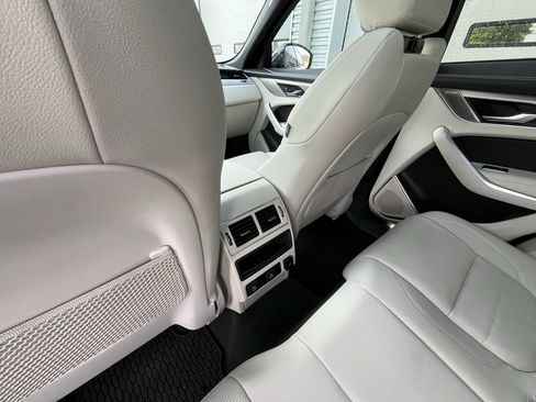 Used 2025 Jaguar F-PACE R-Dynamic S image 32